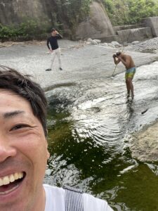 カツオかマスか。いや。きっと。マスや。