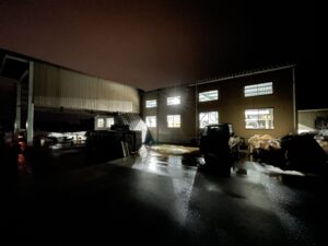 未来を明るく。電気屋さんの経営理念か。