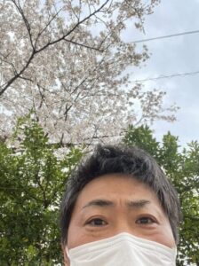 顔出し。また無敵になる。